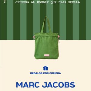 Por la compra de un perfume en la marca Marc Jacobs, se lleva gratis un bolso.